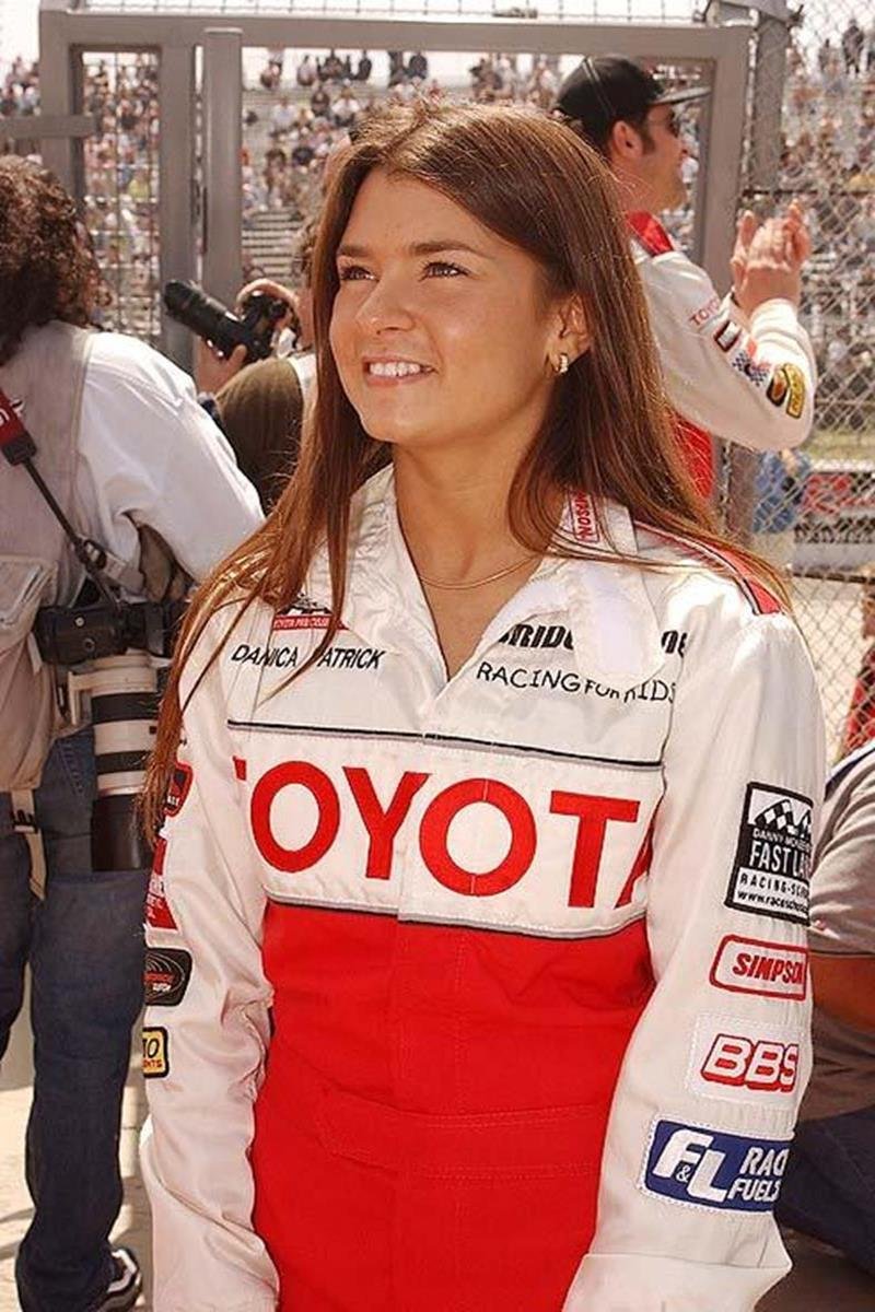 008 - 12 x 8 Photo - Motor Racing - Danica Patrick