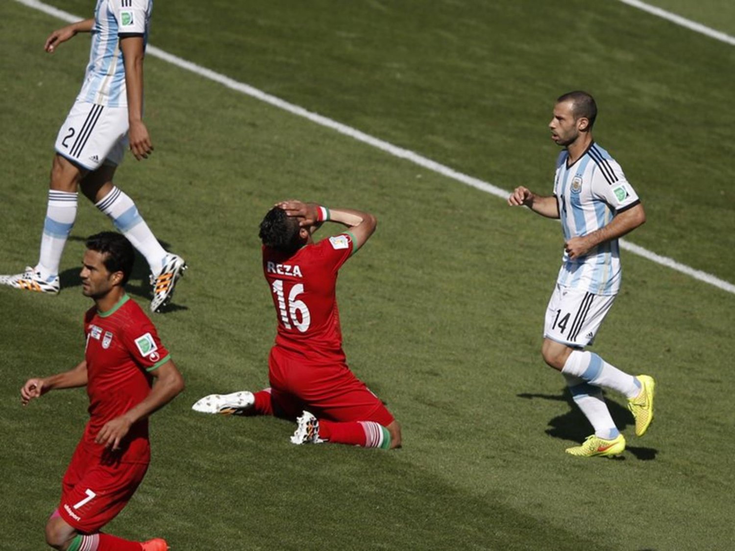 120 - 8 X 6 Photo - Football - FIFA World Cup 2014 - Argentina V Iran - Reza Ghoochannejhad