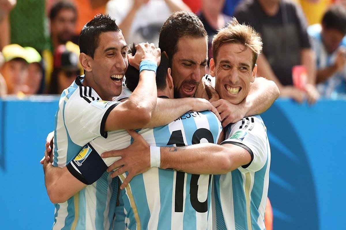 028 - 12 x 8 - 2014 World Cup Finalists - Argentina