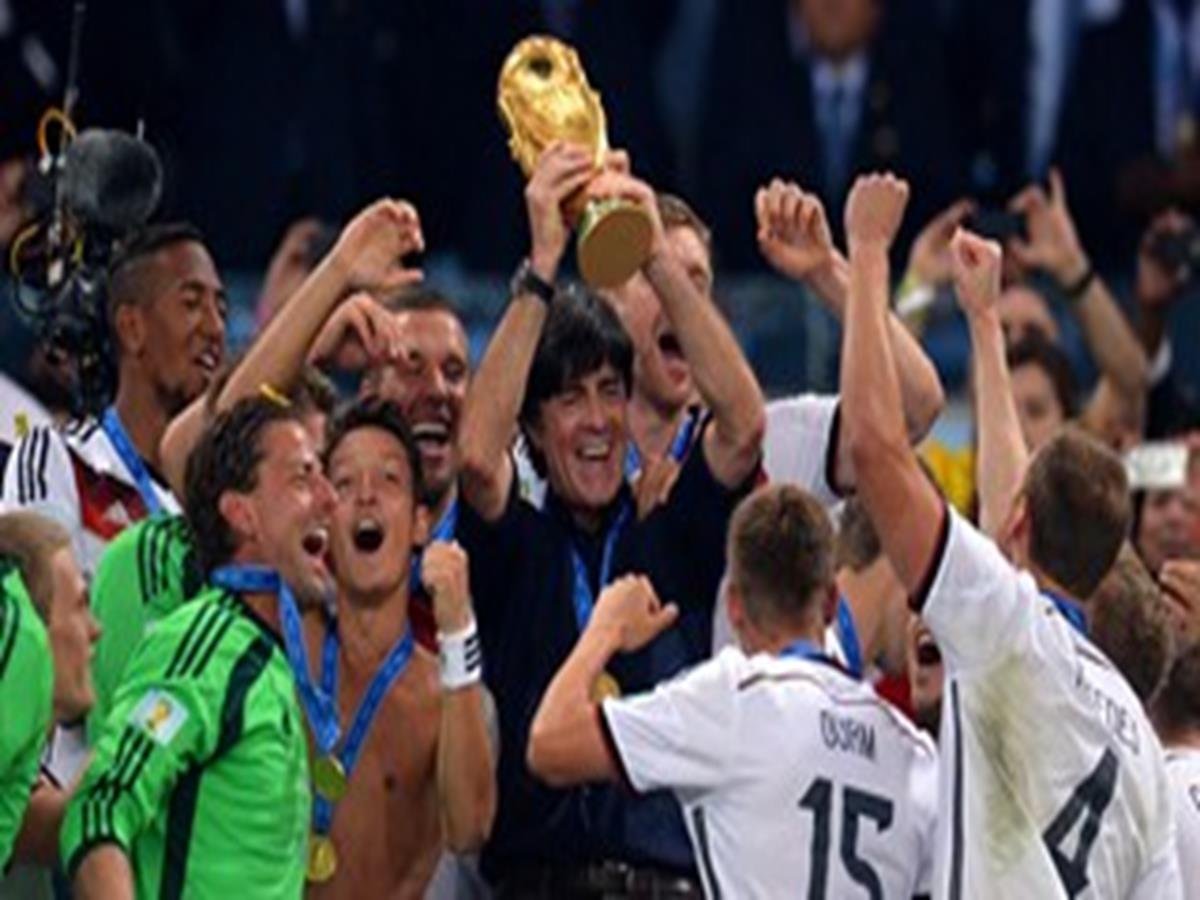 11 - 40 x 30 Photo - Football - FIFA World Cup 2014 WINNERS - GERMANY