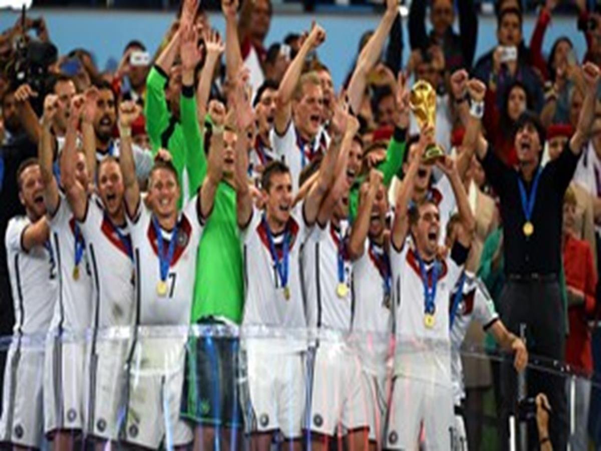 21 - 30 x 20 Photo - Football - FIFA World Cup 2014 WINNERS - GERMANY