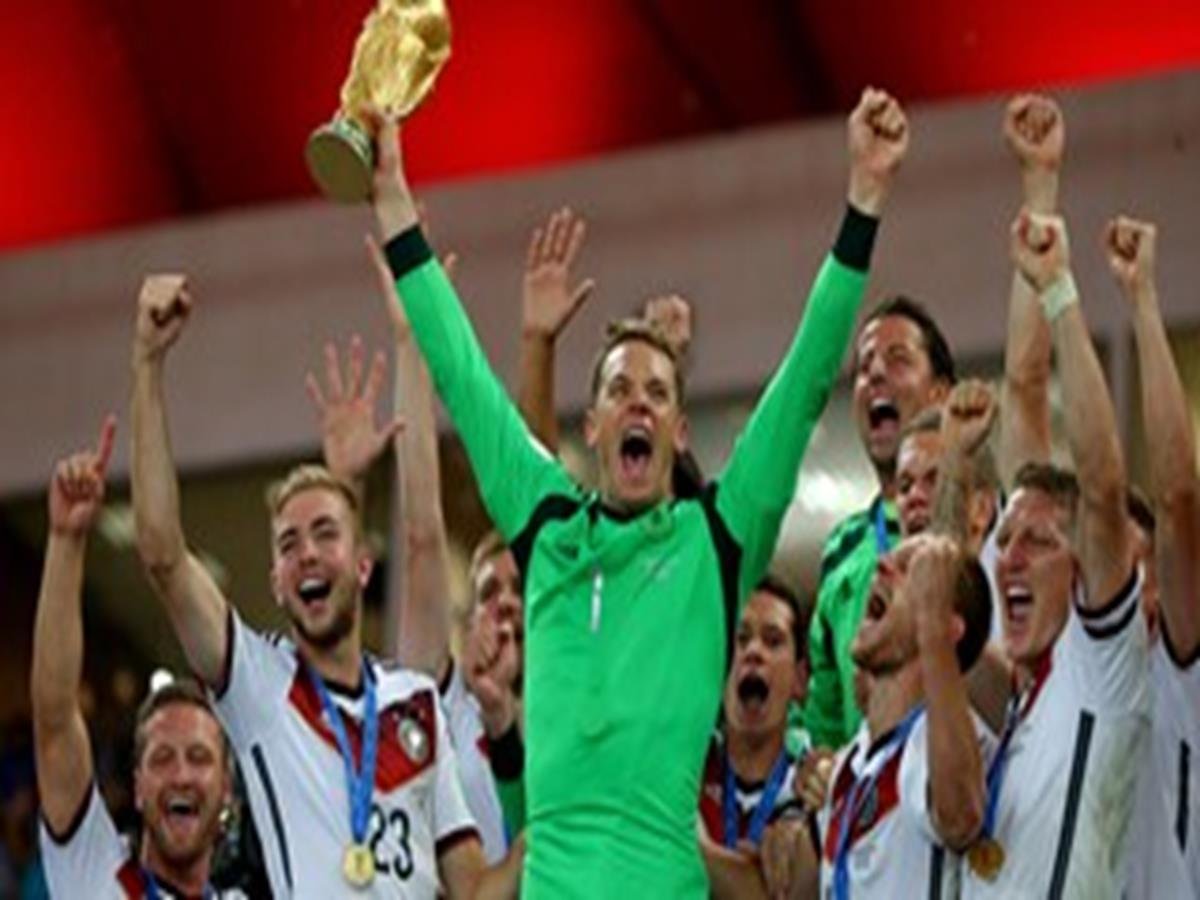 41 - 8 x 6 Photo - Football - FIFA World Cup 2014 WINNERS - GERMANY