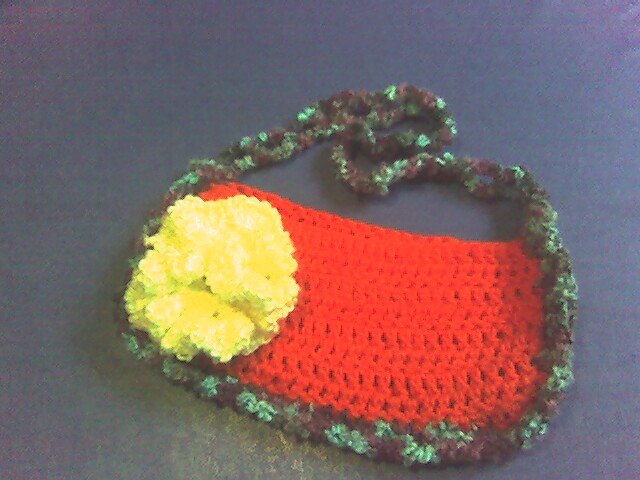 PURSE WITH YELLOW FLOWER