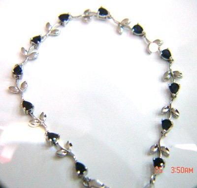 100% natural blue sapphire and sterling silver bracelet