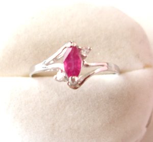 100% natural red ruby and sterling silver ring