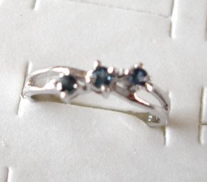 100% natural blue sapphire and sterling silver ring