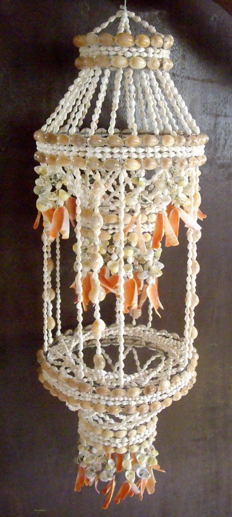 Chandelier Kiuflatra redlips,25inc. height.