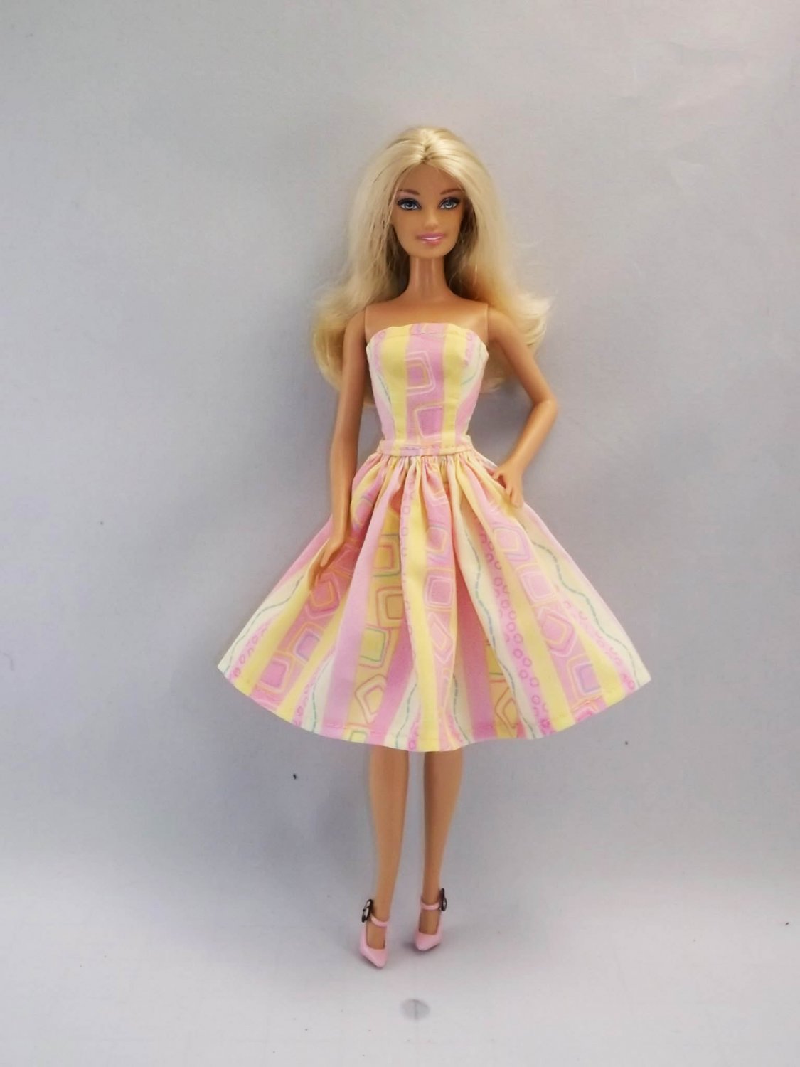 Barbie Clothes Strapless Barbie Dress 03