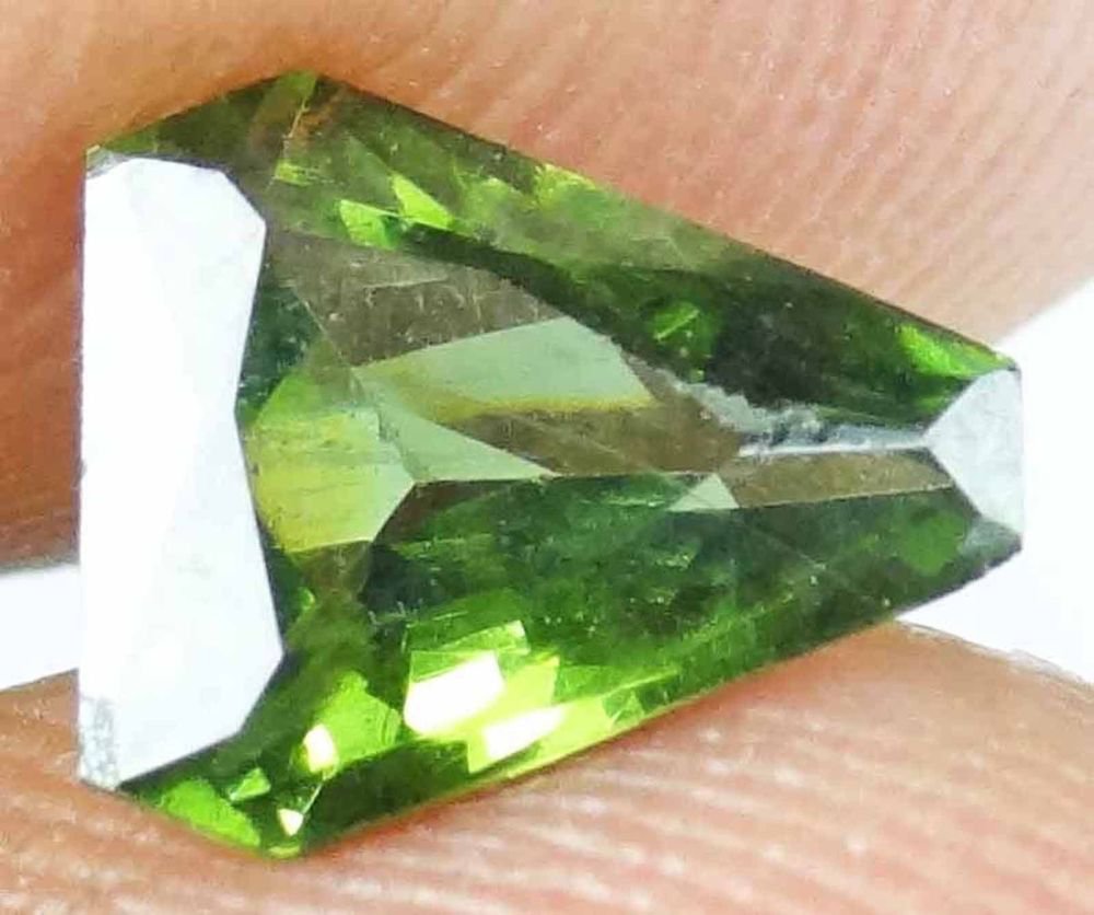 ZIRCON Natural Gems Green Brown Colors Unique Cuts Many to Choose 13072860-67