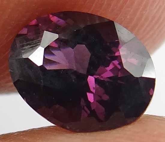 SPINEL Natural 1.50 CT 7.67 X 5.98 MM Gorgeous Color Untreated Gemstone 12111813