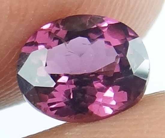 SPINEL Natural 1.30 CT 7.22 X 5.88 MM Oval Cut Untreated Beautiful Gem 13020550