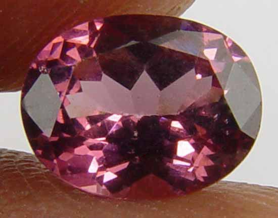 1.15CT Glowing Pink Oval 100% Natural Garnet 10061129