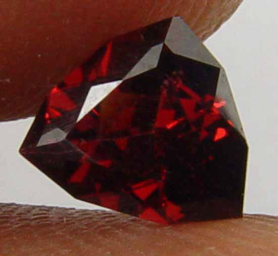 1.10CT Unique Glowing Trillion Natural Garnet 10061128