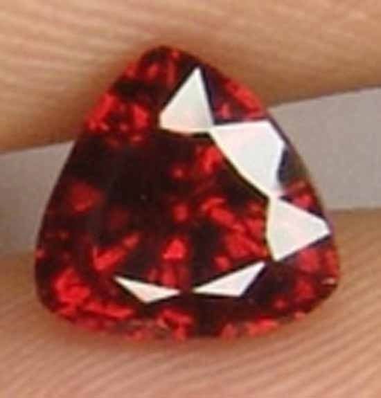1.25CT Glistening Trillion 100% Natural Garnet 10100536