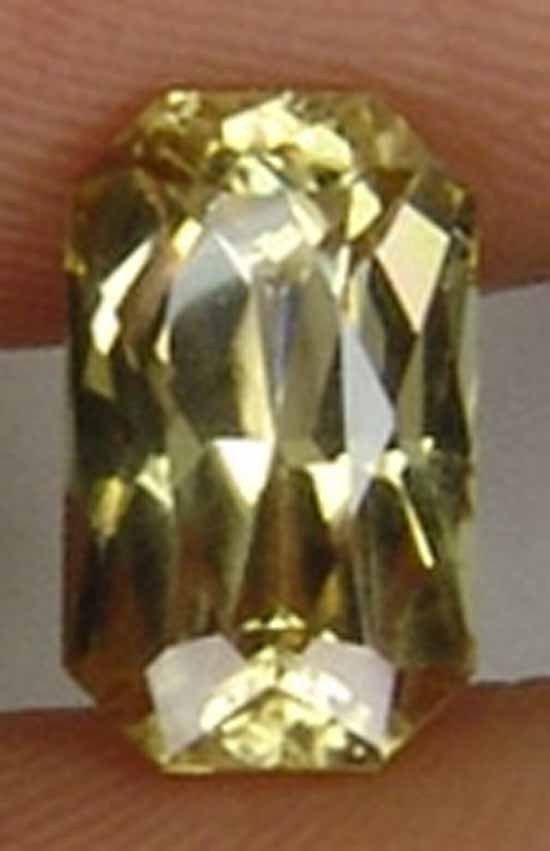 Zircon 3.10CT Perfect Cut Nice Glow Natural Earth Mined Gem 10090322