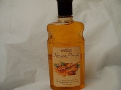 Bath & Body Works Honeyed Almond Refreshing Shower Gel 10 OZ