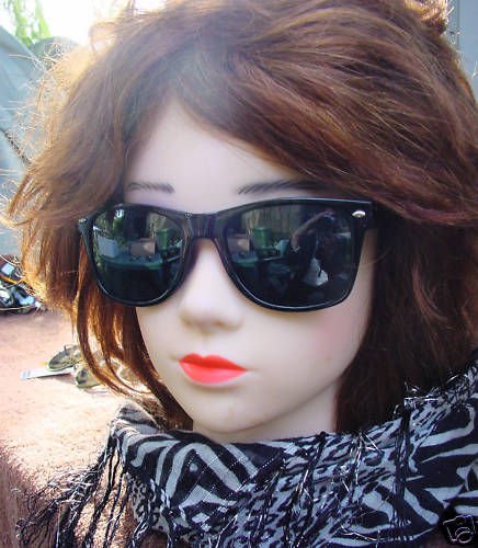 WAYFARER VINTAGE STYLE SUNGLASSES BLACK SPRUNG ARM