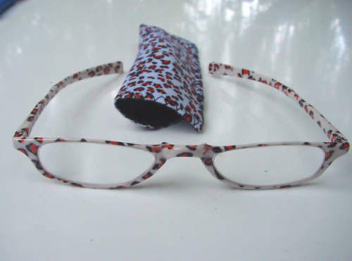 NEW WILD CAT PATTERN READING GLASSES & POUCH +2.5 D519
