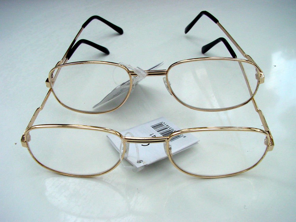 2 PAIRS OF READING GLASSES PALE GOLD METAL FRAMES +1.5 M141