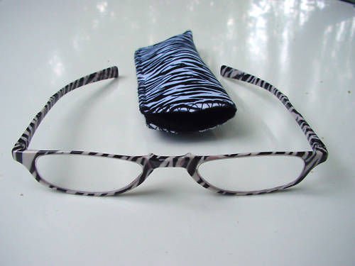 NEW DESIGNER ZEBRA READING GLASSES & POUCH +3.0 D519