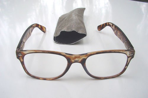 WAYFARER READING GLASSES TORTOISESHELL & POUCH +2.0