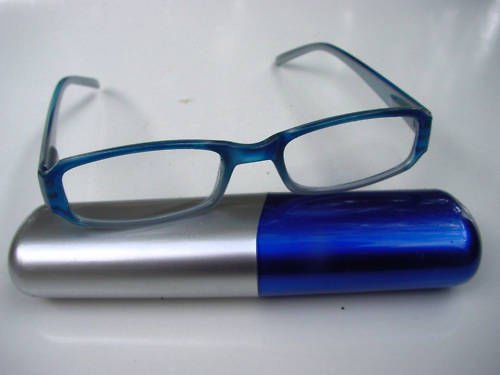 SMART SPRUNG ARM BLUE READING GLASSES & CASE+ 1.0 D515