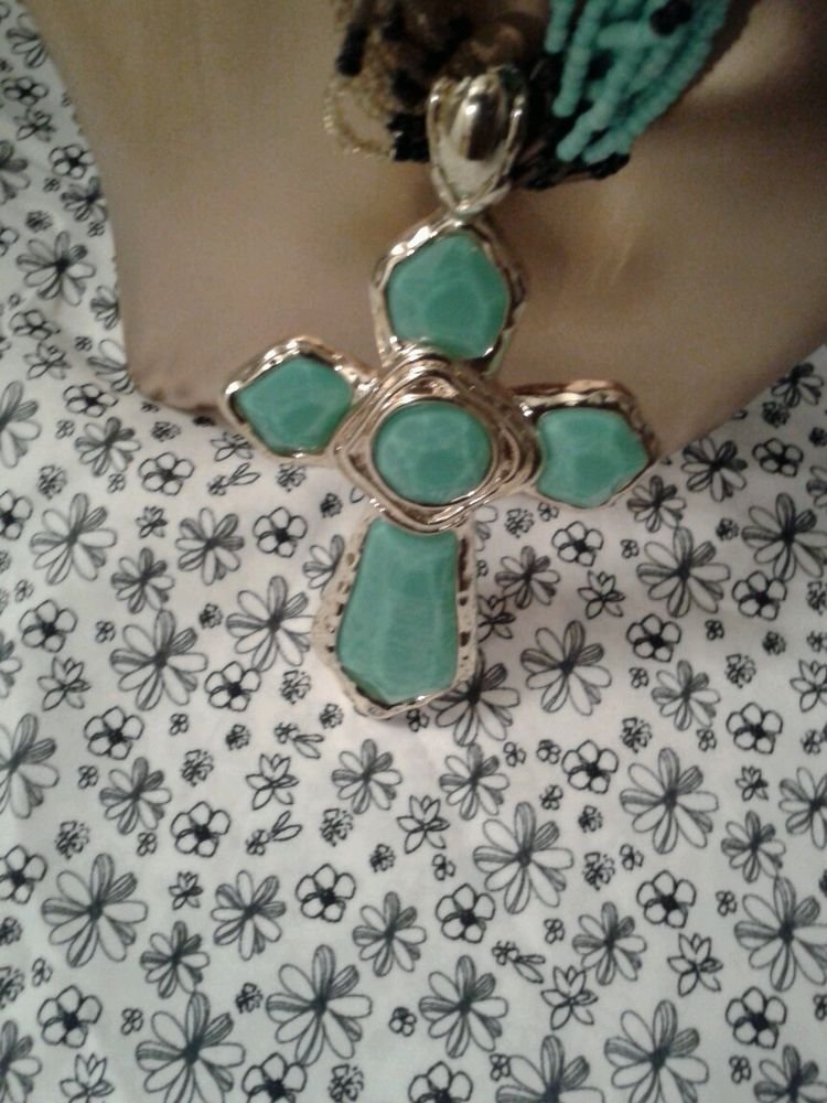 WOMEN'S BLACK AND TURQUOISE CROSS NECKLACE AND EARRING SET