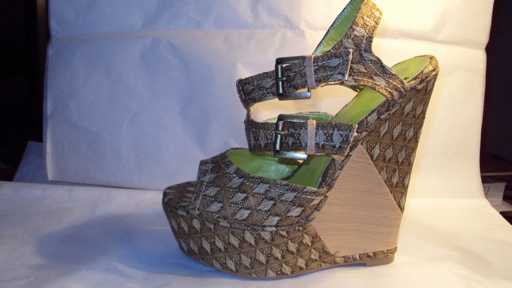 WOMENS BROWN WEDGE SANDALS SIZE 8.5, 10