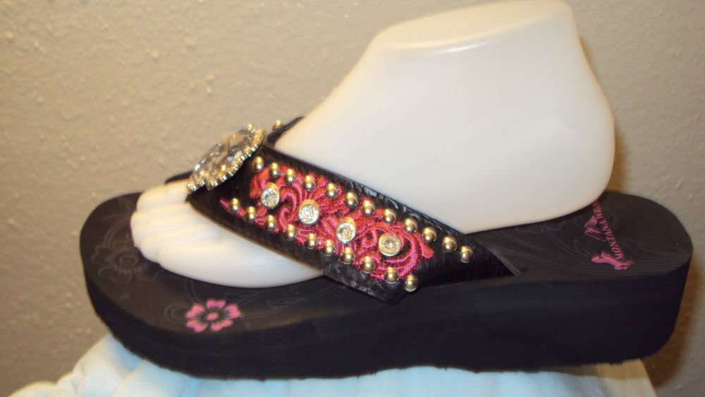 WOMENS MONTANA WESTERN PINK WEDGE FLIP FLOP SANDALS WITH A CROSS
