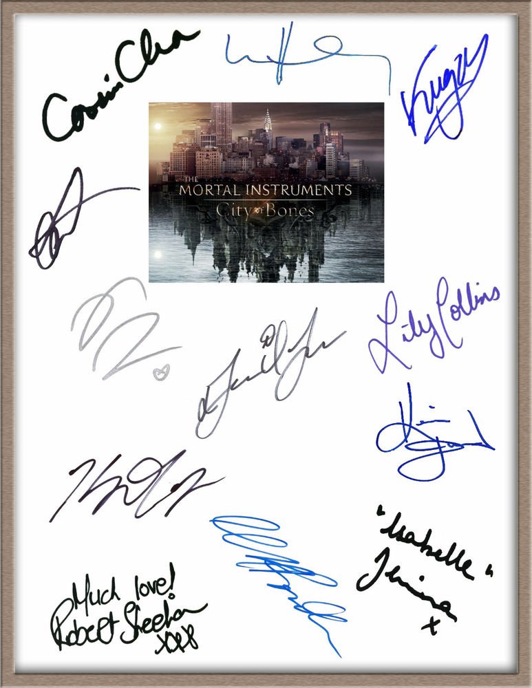 LILY COLLINS JAMIE CAMPBELL BOWERS SIGNED X12 THE MORTAL INSTRUMENTS SCRIPT RPT