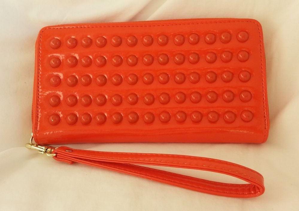 STEVE MADDEN BBUBBLES ZIP AROUND WALLET/WRISTLET IN ORANGE-NWT-RP $38