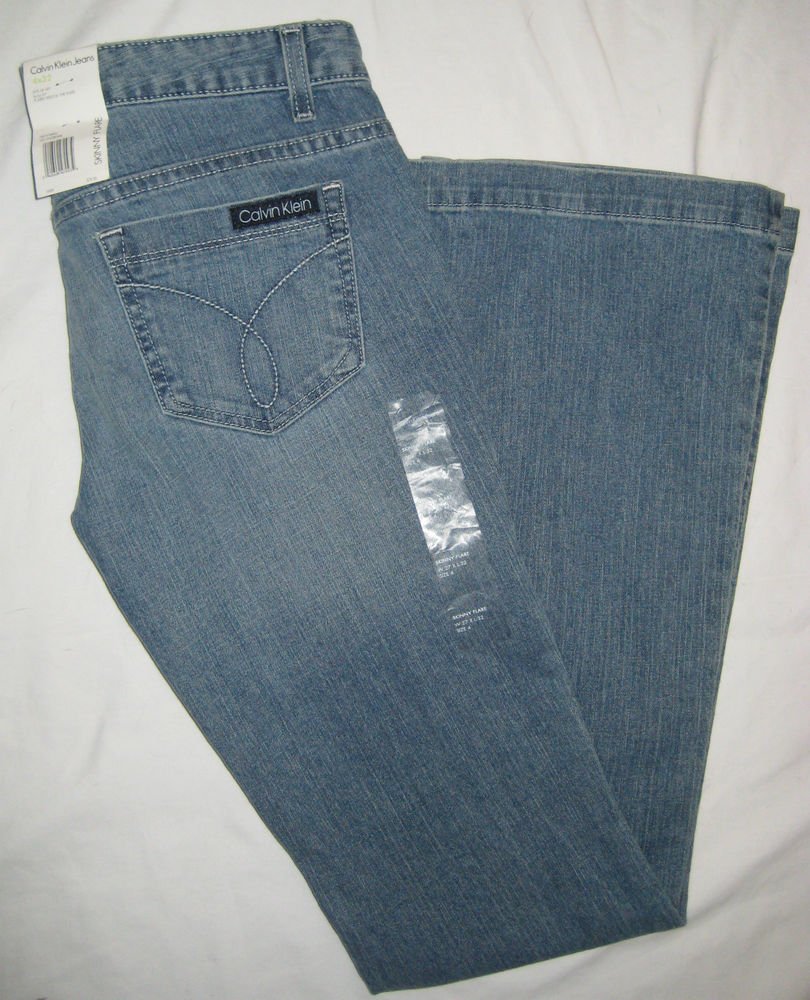 Women's Calvin Klein Jeans Skinny Flare in Shoreline Rinse Sz 4 x 32 SRP $79.50