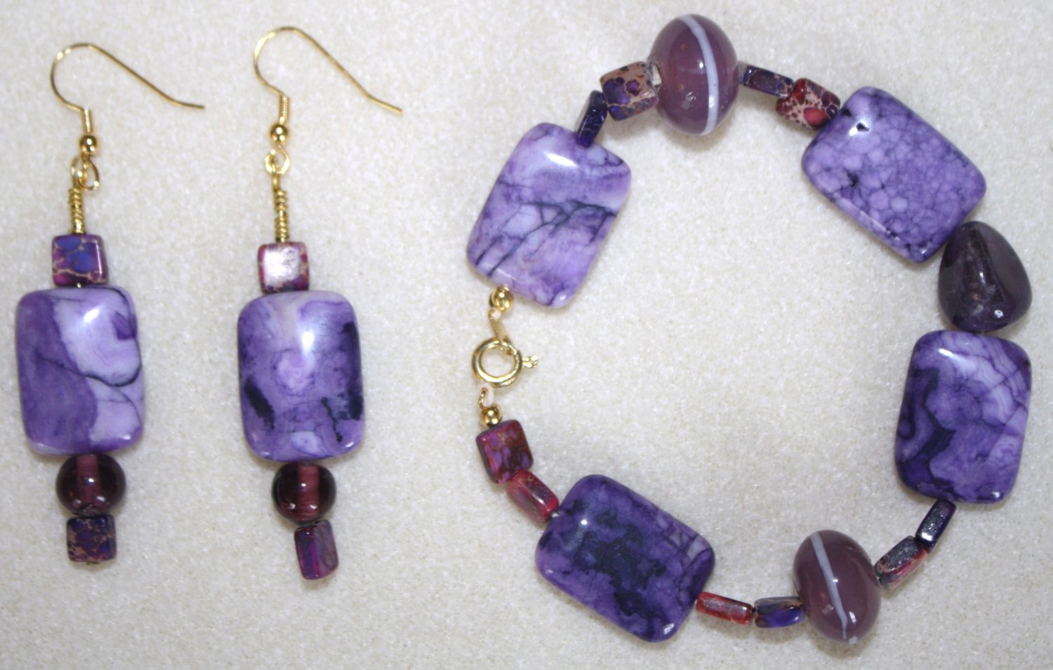 Radiant Orchid Bracelet & Earrings - Item #BES21