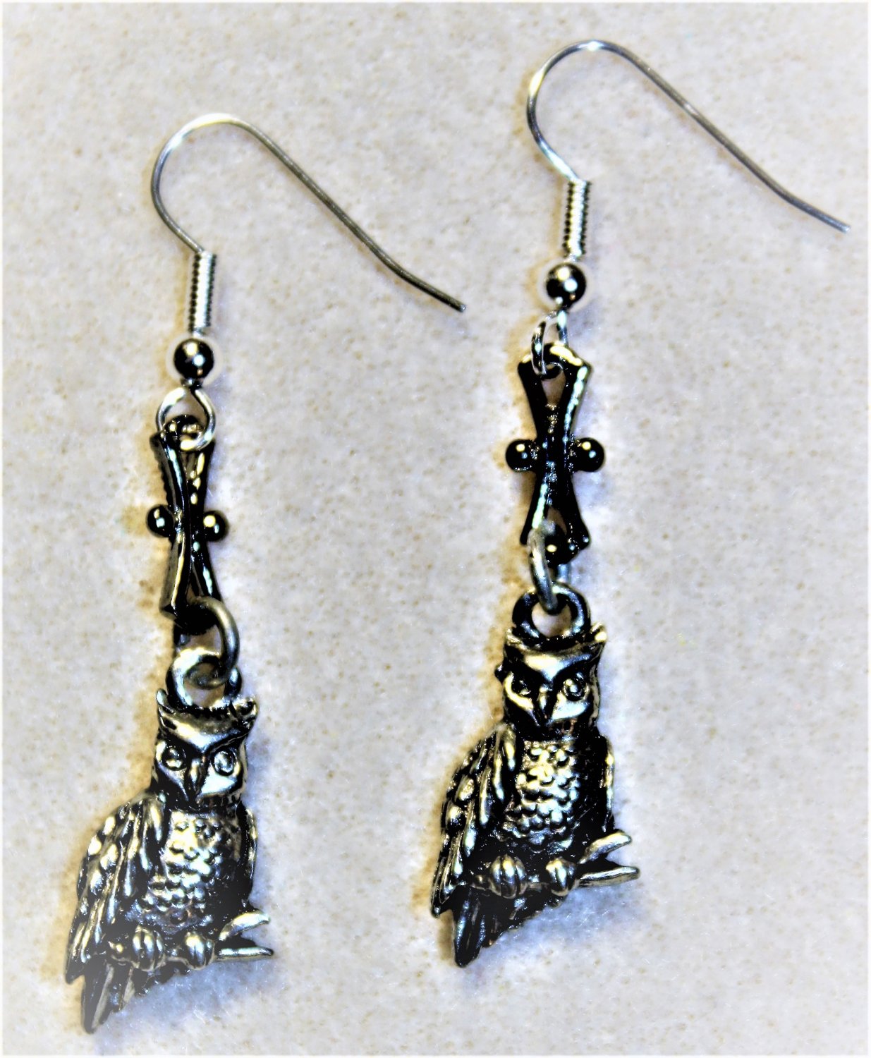 Silvertone Owl Earrings - Item #E492
