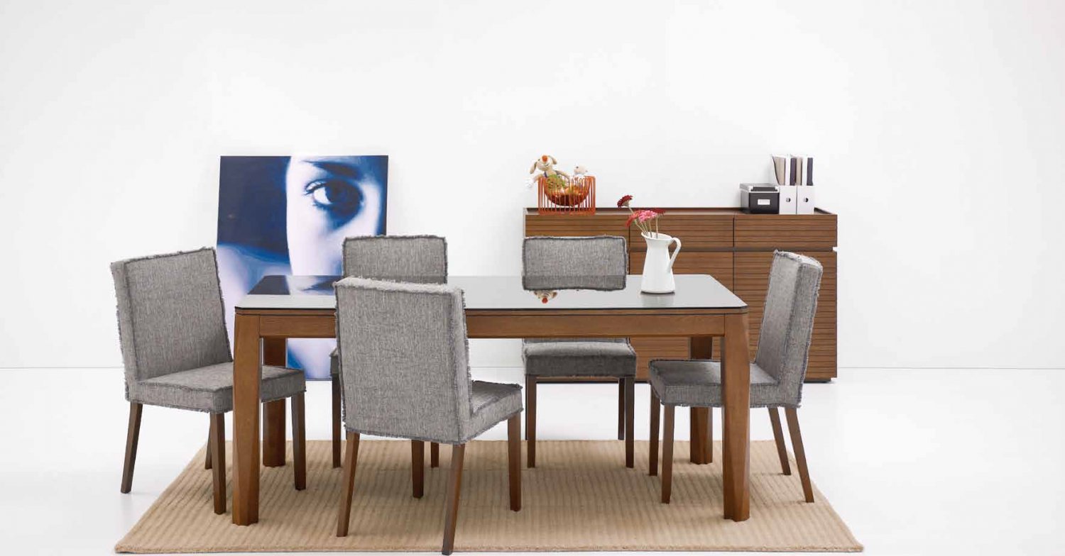 Facia Dining Set