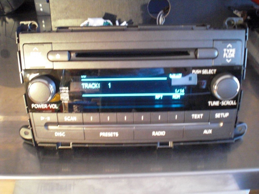 TOYOTA Sienna Prius factory oem CD radio 86120-08270 awesome radio!