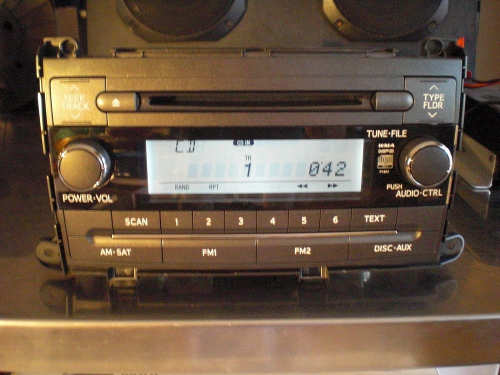 TOYOTA factory oem CD radio 86120-08230 + mounting brackets awesome radio!