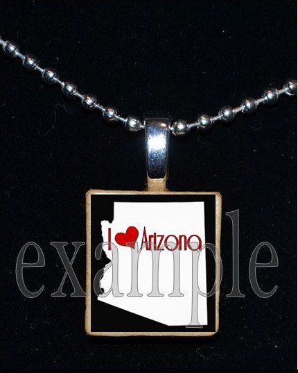 ANY USA STATE Black & White c/ Red Heart Scrabble Necklace Charm Key-chain Gift
