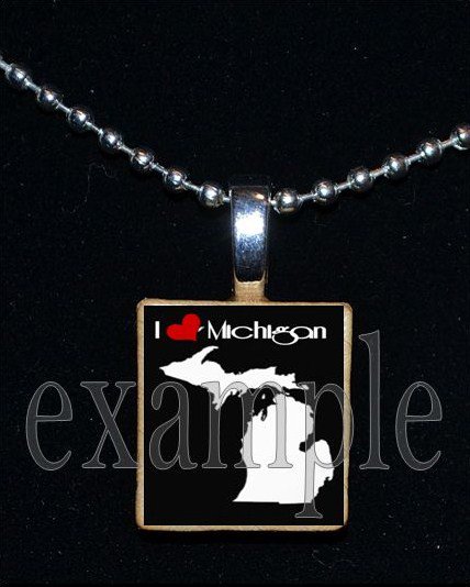 ANY USA STATE Black & White c/ Red Heart Scrabble Necklace Charm Key-chain Gift
