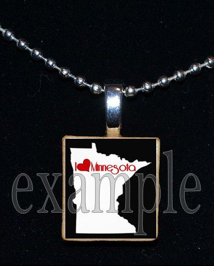 ANY USA STATE Black & White c/ Red Heart Scrabble Necklace Charm Key-chain Gift