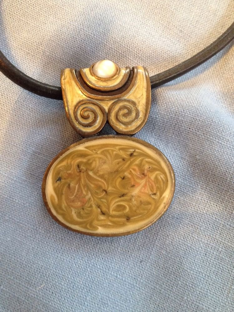 Vintage Costume Modernist Enamel Swirl Necklace