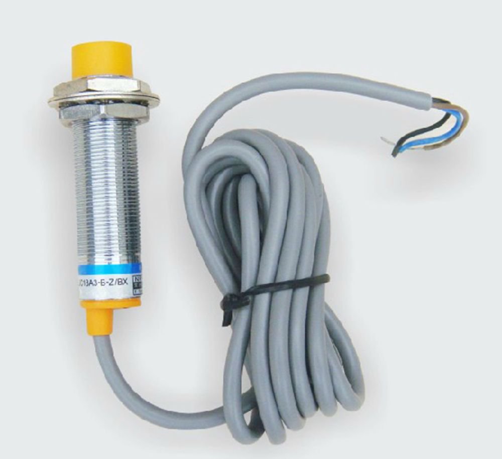 DC6-36V 1-10mm Cylindrical Capacitive Proximity Sensor Approach Switch PNP NC