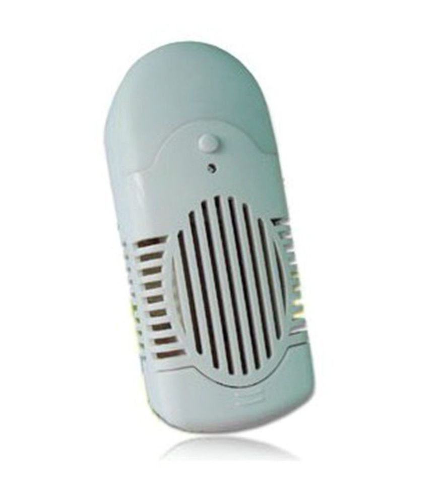 220V 0.65W Wall plug type air purifier Bathroom deodorizer Ozone Generator