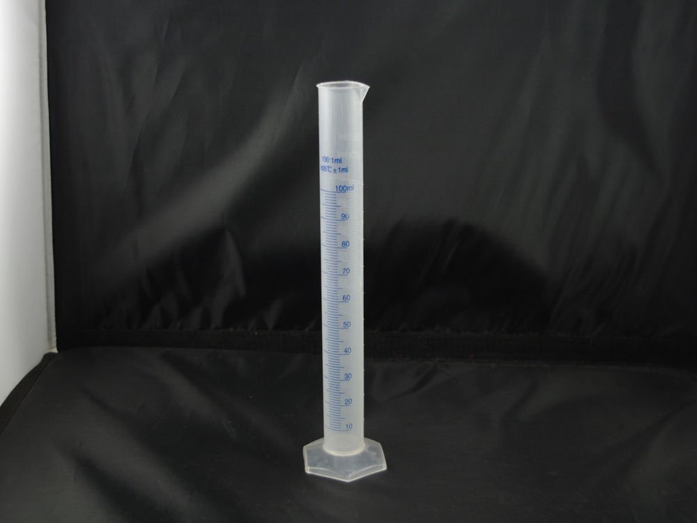 lot4 Graduated Cylinder Plastic 100ml Hex Base blue&white scale