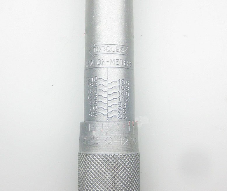 1/2" Bike Car Drive Torque wrench 28~210 N key tool Socket Kit