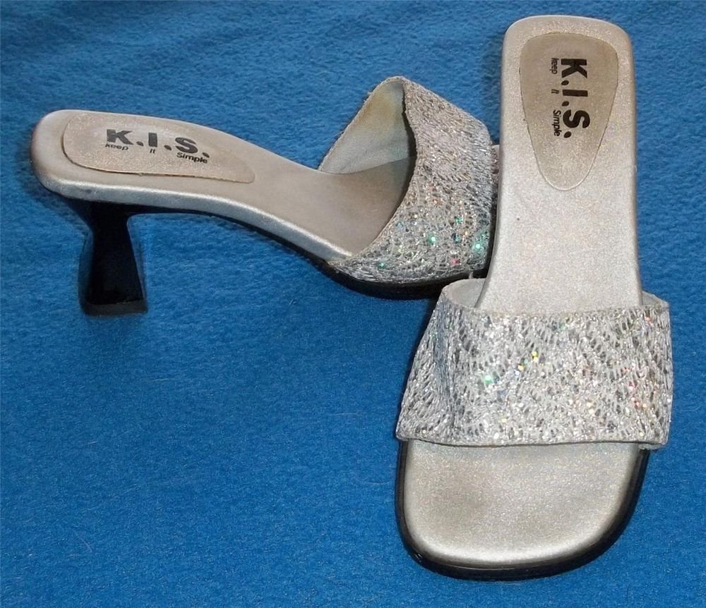 K. I. S. Keep It Simple 5 Medium B Silver Metallic Open Toe Open Low Heel Mules