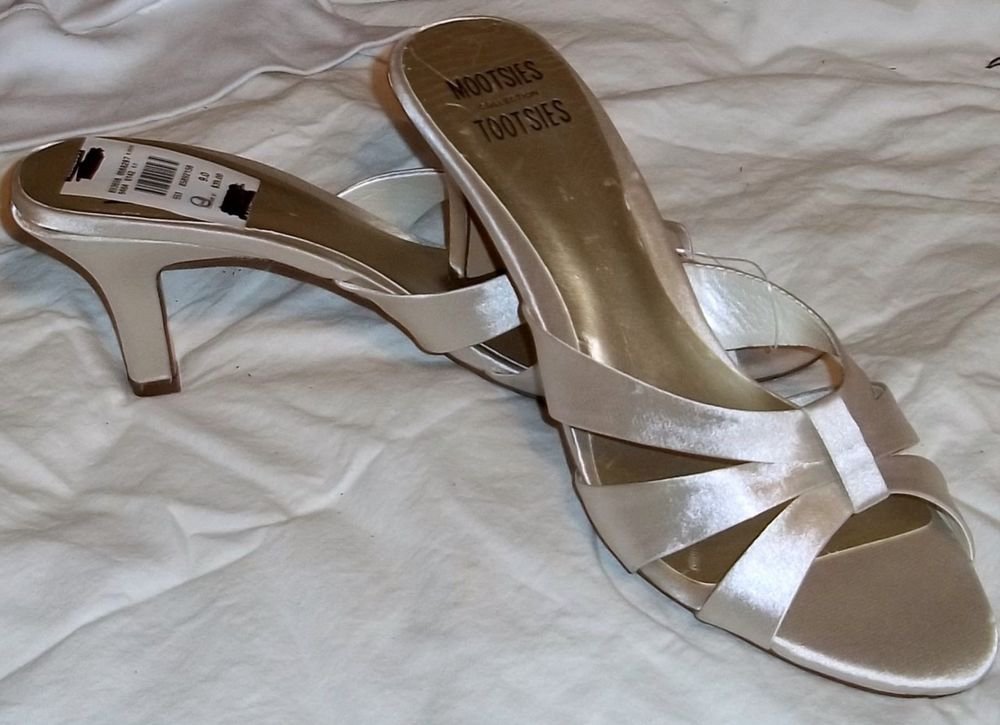 NEW Mootsies Tootsies 9 M B Leather Beige Silver Satin Slide-in 3" Heels Shoes