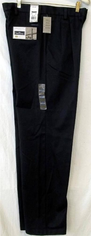 NEW Dockers D3 Navy Blue 32W x 34L Classic Fit Signature Khaki Pleats Mens Pants