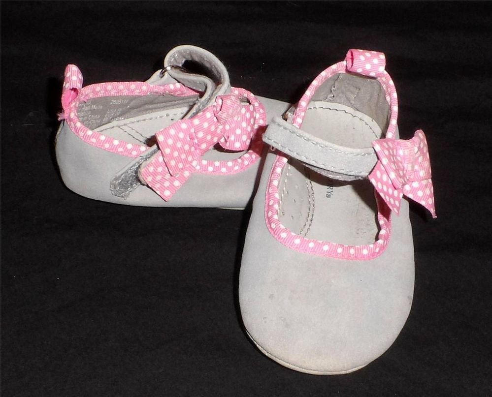 Faded Glory Size 4 Gray Suede Feel Pink White Polka Dot Trim Girls Baby Shoes