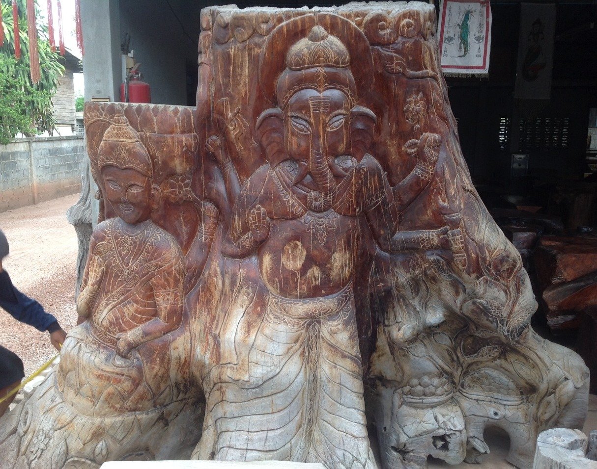 Stump carving
